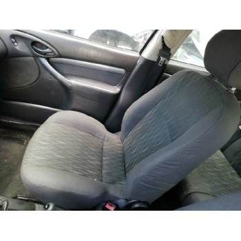 ford focus berlina (cak) del año 2004