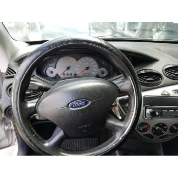 ford focus berlina (cak) del año 2004