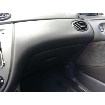 ford focus berlina (cak) del año 2004