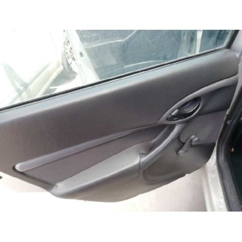 ford focus berlina (cak) del año 2004