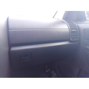 opel omega b del año 2001