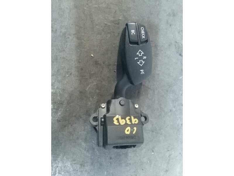 Recambio de mando intermitentes para bmw serie 5 berlina (e60) 530d referencia OEM IAM 6924103B  