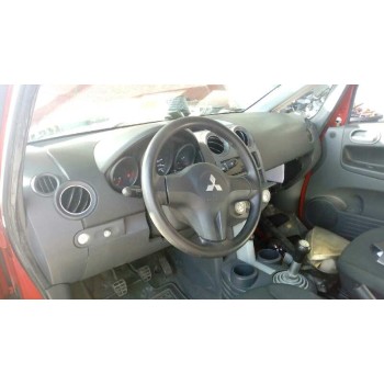 mitsubishi colt berlina 5 (z30a) del año 2005