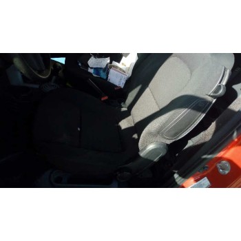 mitsubishi colt berlina 5 (z30a) del año 2005