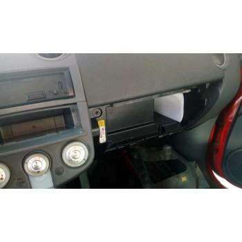 mitsubishi colt berlina 5 (z30a) del año 2005