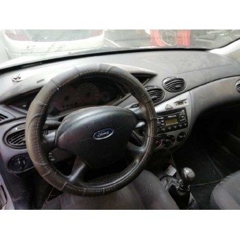 ford focus berlina (cak) del año 2004