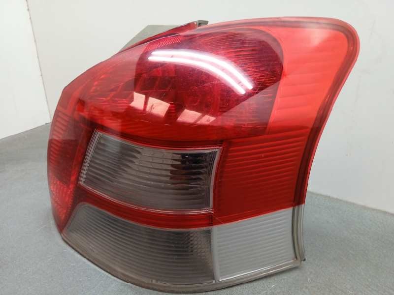 Recambio de piloto trasero derecho para toyota yaris active referencia OEM IAM   