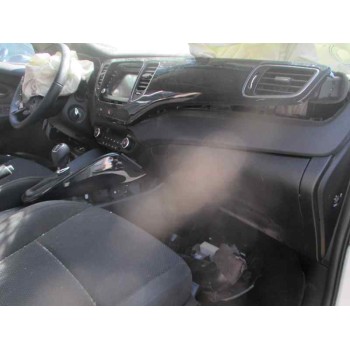 kia carens ( ) del año 2016