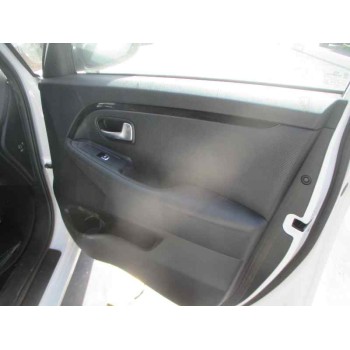 kia carens ( ) del año 2016