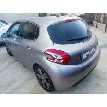 peugeot 208 del año 2012
