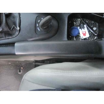 saab 9-3 berlina del año 2006