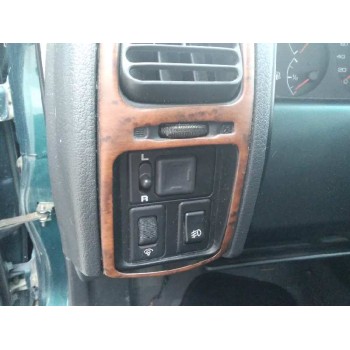 nissan primera berl./familiar (p10/w10) del año 1995