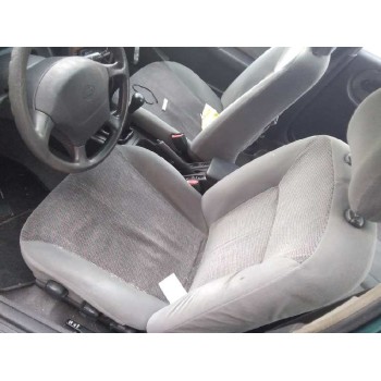 nissan primera berl./familiar (p10/w10) del año 1995