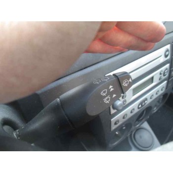 ford fiesta (cbk) del año 2004