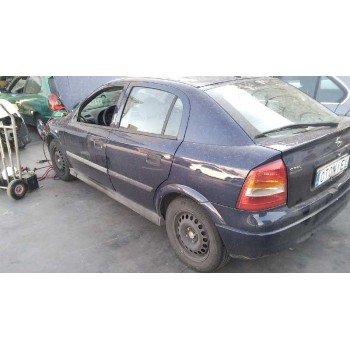opel astra g berlina del año 2000