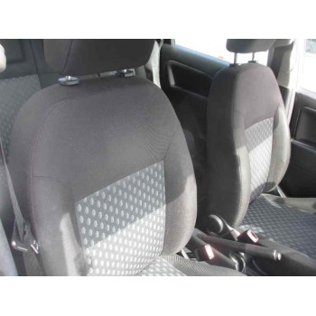 ford fiesta (cbk) del año 2004