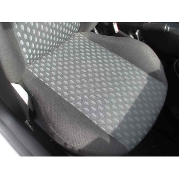 ford fiesta (cbk) del año 2004