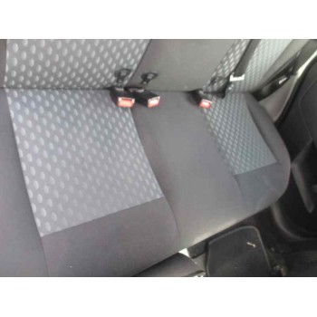 ford fiesta (cbk) del año 2004