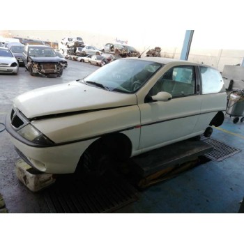 lancia lancia y del año 1999