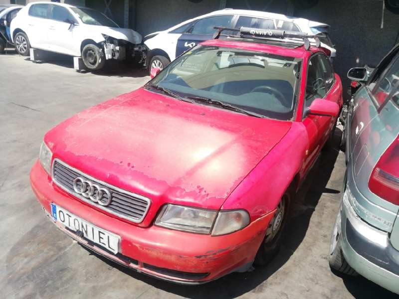 AUDI A4 BERLINA (B5)