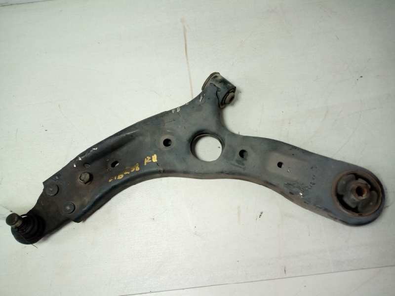 Recambio de brazo suspension inferior delantero izquierdo para kia carens ( ) 1.6 gdi cat referencia OEM IAM   
