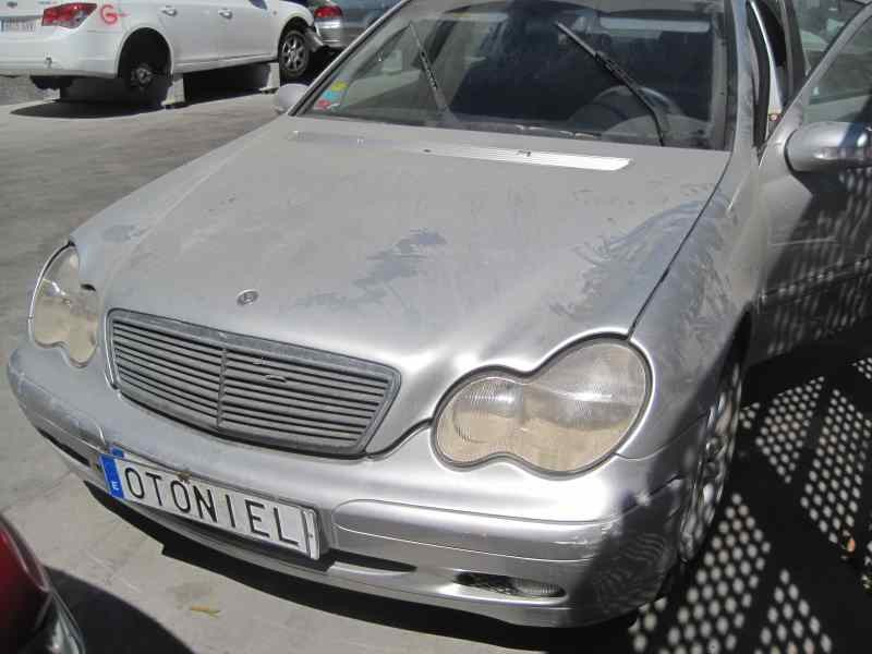 MERCEDES-BENZ CLASE C (W203) BERLINA