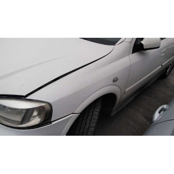 opel astra g berlina del año 2001