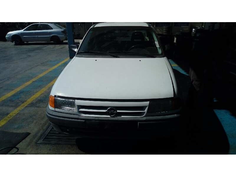 OPEL ASTRA F BERLINA