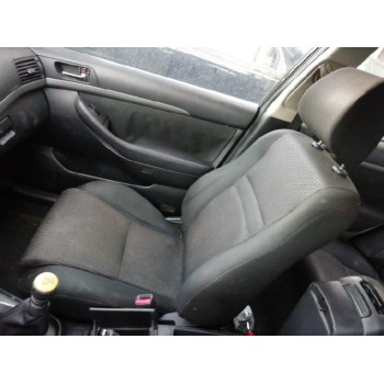 toyota avensis wagon (t25) del año 2006