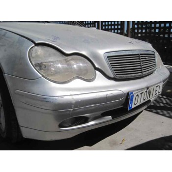 mercedes-benz clase c (w203) berlina del año 2004