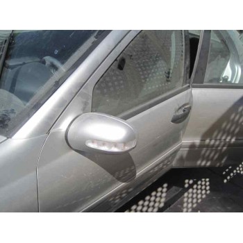 mercedes-benz clase c (w203) berlina del año 2004