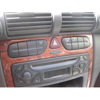 mercedes-benz clase c (w203) berlina del año 2004