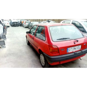ford fiesta berlina del año 1996