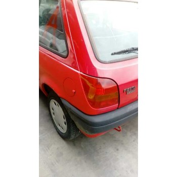 ford fiesta berlina del año 1996