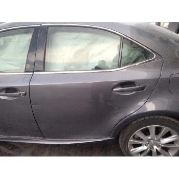 lexus is del año 2015