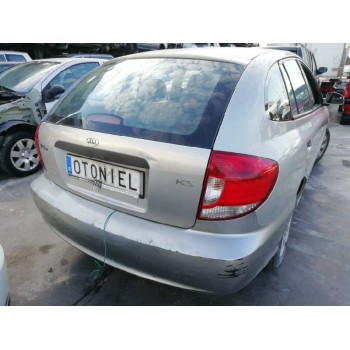 kia rio del año 2002