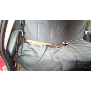 ford fiesta berlina del año 1996