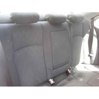 mercedes-benz clase c (w203) berlina del año 2004