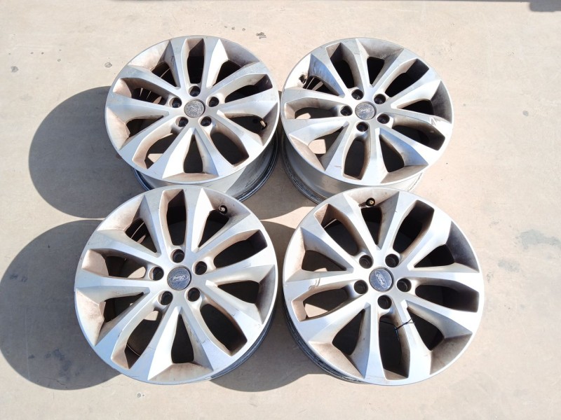 Recambio de juego llantas para ford kuga i 2.0 tdci referencia OEM IAM 8V4J1007AA x4 17 pulgadas
