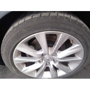 lexus is del año 2015