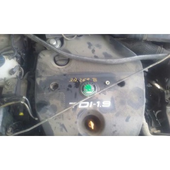 skoda octavia berlina (1u2) del año 1999