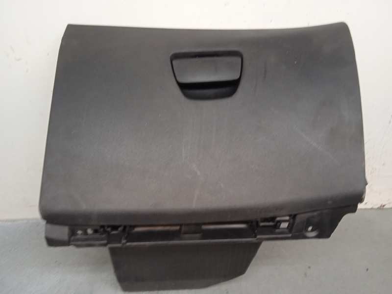 Recambio de guantera para peugeot 208 allure referencia OEM IAM 9673811277  