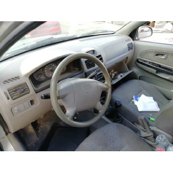 kia rio del año 2002