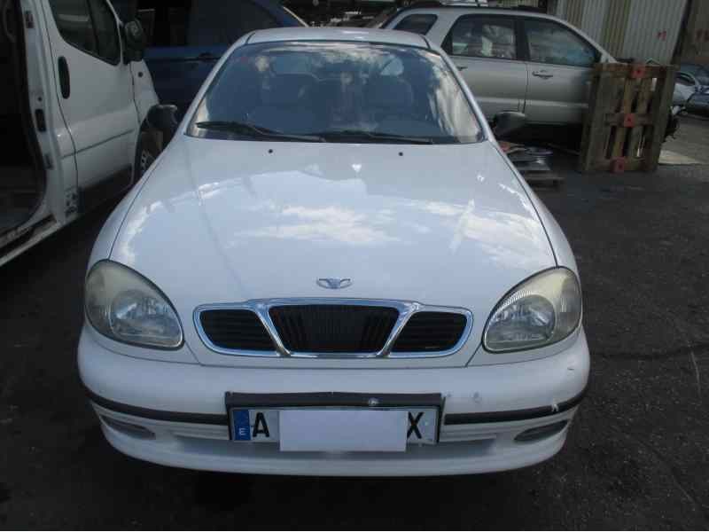 daewoo lanos del año 1999