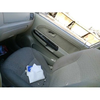 kia rio del año 2002