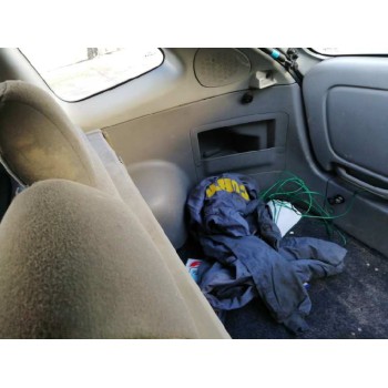 kia rio del año 2002