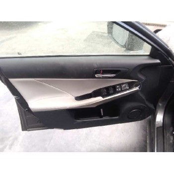 lexus is del año 2015