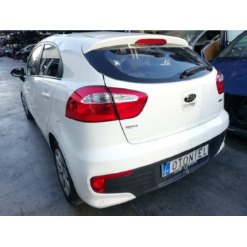 kia rio del año 2015