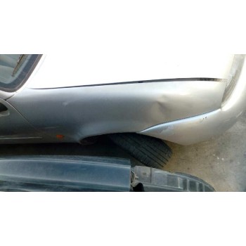 ford fiesta berlina del año 1998