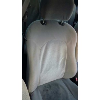 ford fiesta berlina del año 1998